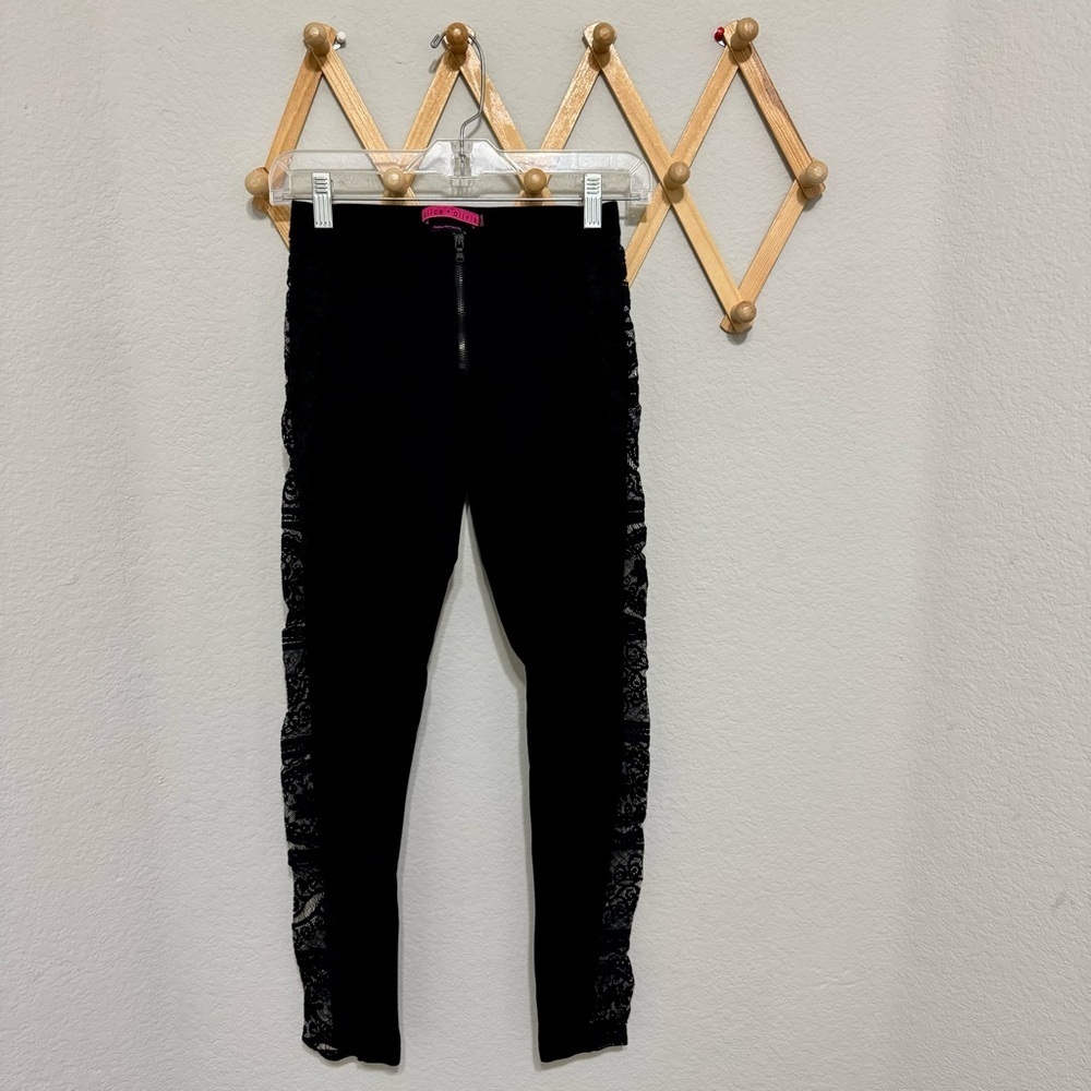 Alice + Olivia Side Lace Front Zip Black Leggings Size 4